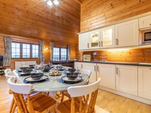 Clovelly House | 4 Bed in Clovelly 00360