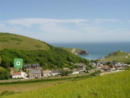 West Lulworth House | 4 bed in Lulworth CHRIC