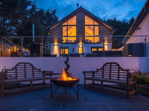 Westleigh House | 4 Bed in Westward Ho 86640