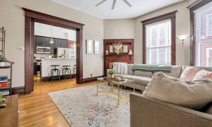 Victorian Village House | 4 Bed Townhome near Goodale Park