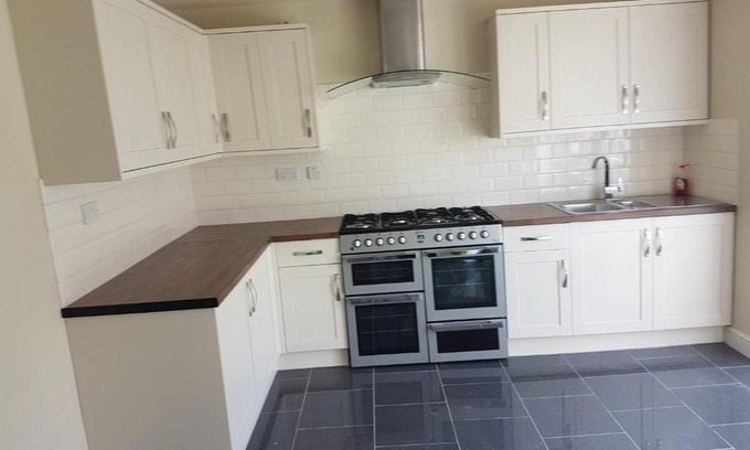 Markhouse House | 4 Bed Townhouse