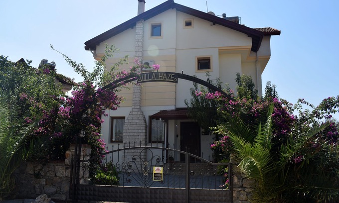 Hisaronu Villa | 4 bed Villa With Private Pool And Mountain Views. 5 minutes walk to Hisaronu