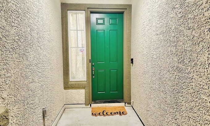 Fernley House | 4-Bedroom/2-Bath/Pet OK/Sleeps13