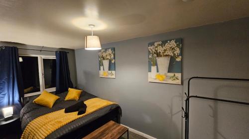 Quedgeley House | 4 bedroom, 2 bathroom house