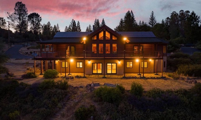 Volcano Villa | 4 Bedroom, 4 Bath, Hot Tub, 104 Acres, Pet Friendly, Weddings!