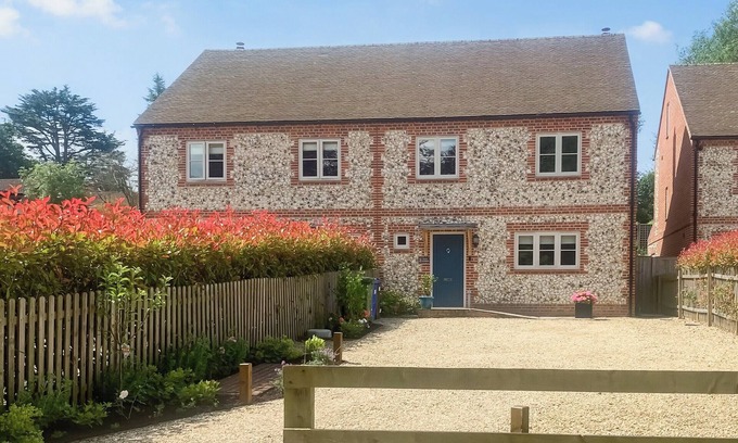 Frieth Cottage | 4 bedroom accommodation in Frieth, near Henley-on-Thames