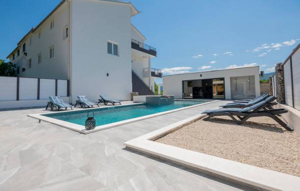 Veliki Prolog House | 4 bedroom accommodation in Veliki Prolog