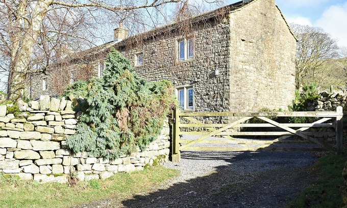 Kirkby Stephen Cottage | 4 bedroom accommodation in Mallerstang, near Kirkby Stephen