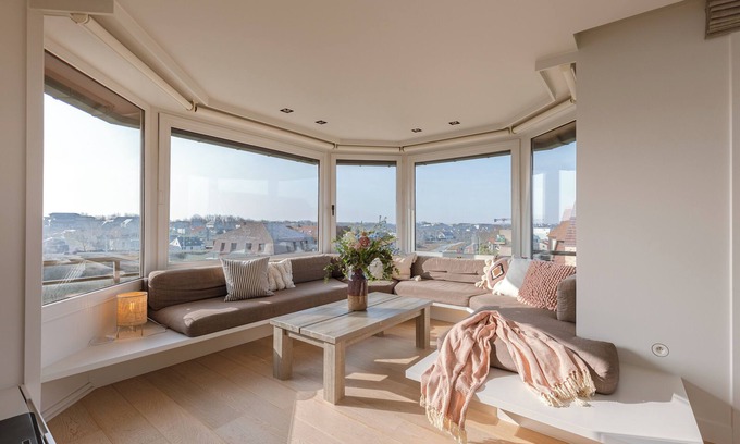 Koksijde Apartment | 4 bedroom accommodation in Oostduinkerke