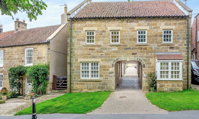 Osmotherley Cottage | 4 bedroom accommodation in Osmotherley, near Northallerton