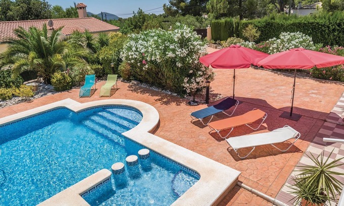 Torremanzanas House | 4 bedroom accommodation in Torremanzanas