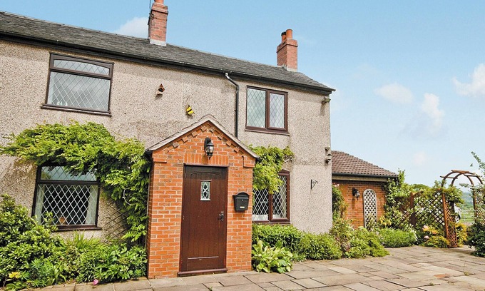 Forsbrook Cottage | 4 bedroom accommodation in Kingsley Moor