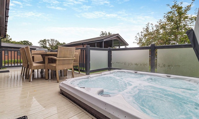 Pentney Ski Chalet | 4 bedroom accommodation in Pentney, King&rsquo;s Lynn