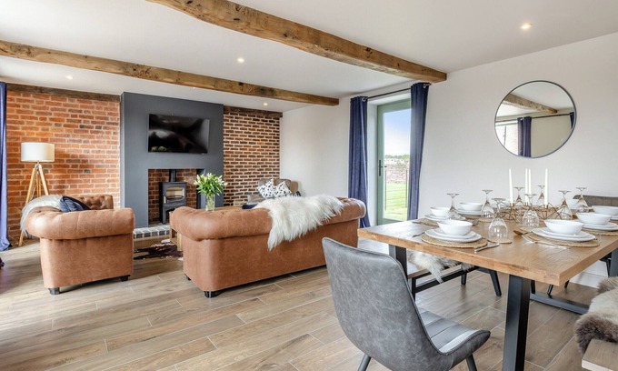 Shrewsbury Cottage | 4 bedroom accommodation in Betton Strange, near Shrewsbury