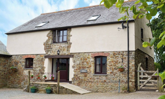 Holsworthy Cottage | 4 bedroom accommodation in Bradworthy, near Hartland