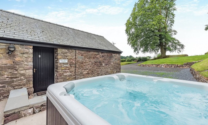 Llangadog Cottage | 4 bedroom accommodation in Gwynfe, Llangadog