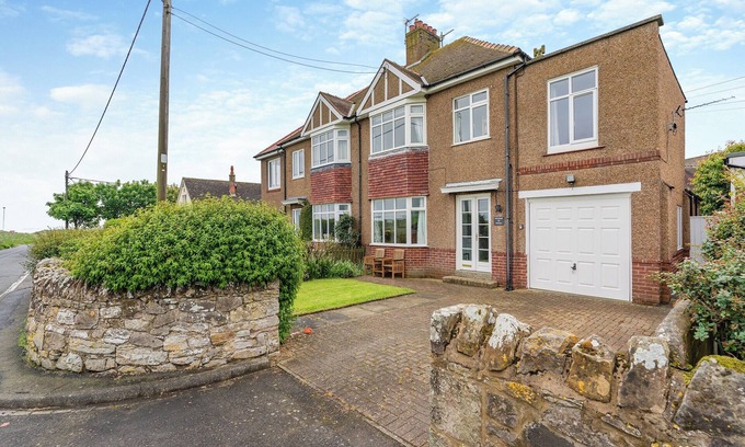 Seahouses Cottage | 4 bedroom accommodation in Seahouses