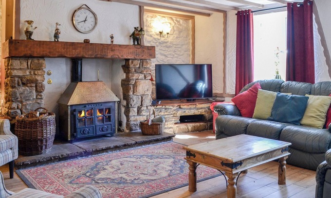 Greenhead Cottage | 4 bedroom accommodation in Lonbyres, near Greenhead
