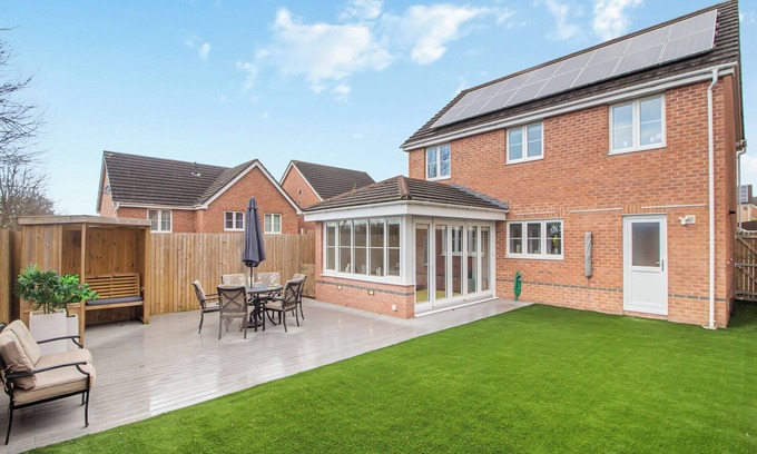 Bridgend Cottage | 4 bedroom accommodation in Bridgend