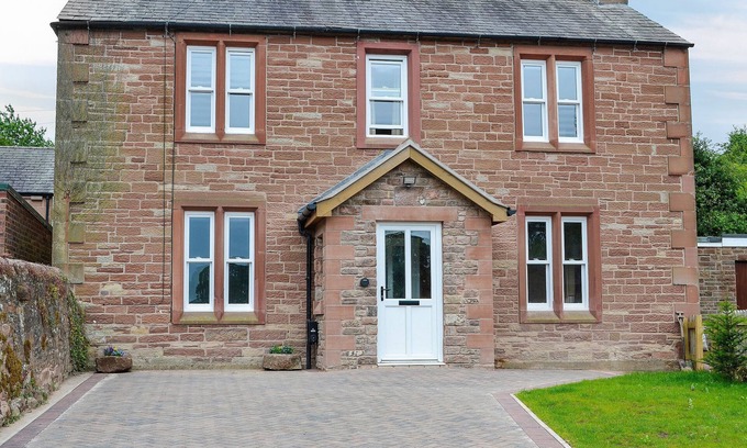 Hayton Cottage | 4 bedroom accommodation in Carlisle