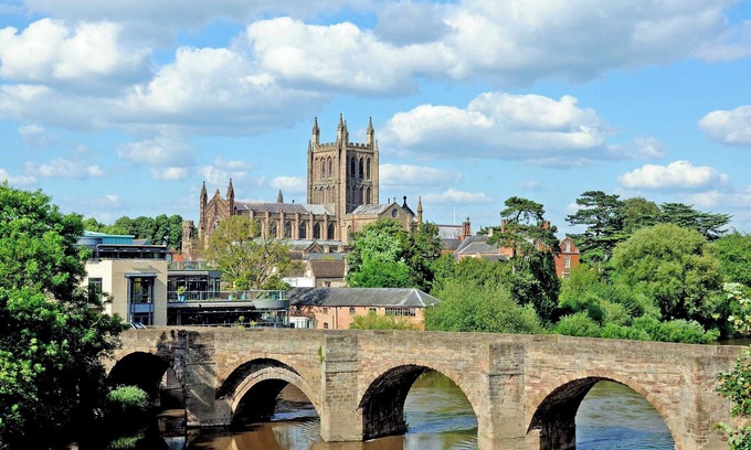 Peterchurch Cottage | 4 bedroom accommodation in Peterchurch, near Hereford