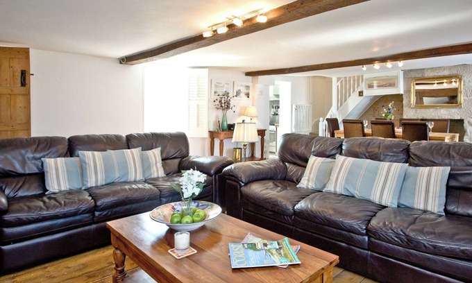 Portland House | 4 bedroom accommodation in Portland