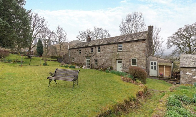 Sedbergh Cottage | 4 bedroom accommodation in Sedbergh