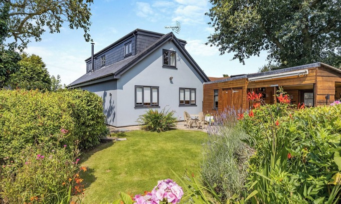 Skegness Cottage | 4 bedroom accommodation in Hogsthorpe, near Skegness