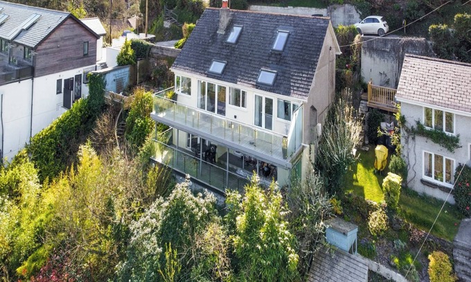 Seaton Cottage | 4 bedroom accommodation in Seaton, near Downderry
