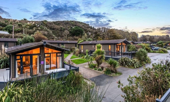 Mullion Ski Chalet | 4 bedroom accommodation in Mullion Cove, Helston