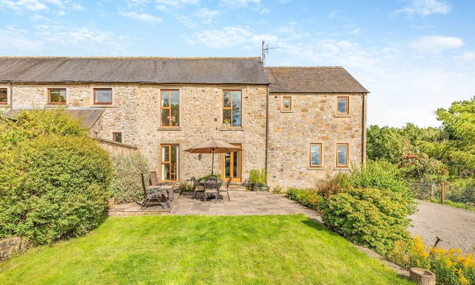 Hopton Cottage | 4 bedroom accommodation in Hopton, near Wirksworth