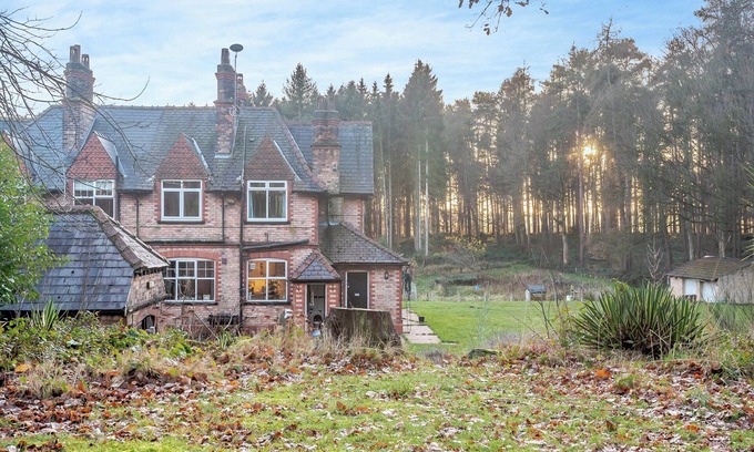 Clumber Park Cottage | 4 bedroom accommodation in Retford