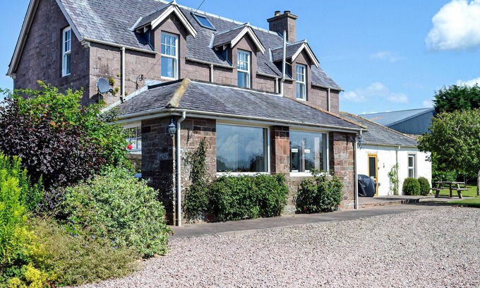 Lockerbie Cottage | 4 bedroom accommodation in Annan