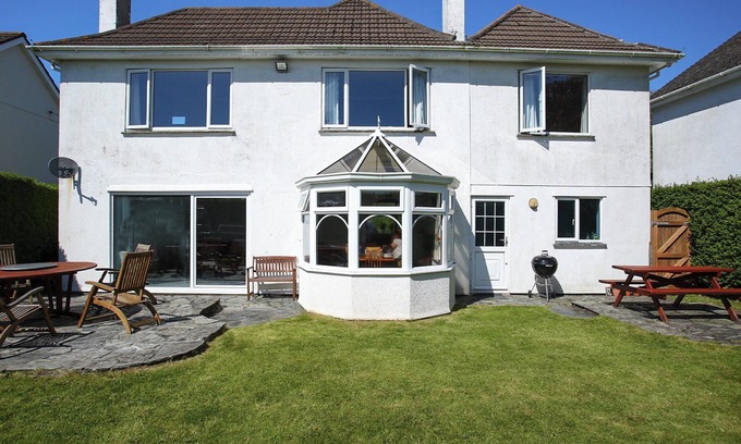Illogan Cottage | 4 bedroom accommodation in Illogan, near Redruth