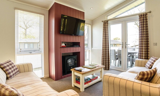 Ryde Cabin | 4 bedroom accommodation in Wootton, Nr Cowes