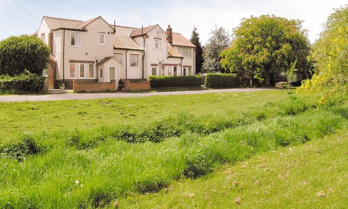 York Cottage | 4 bedroom accommodation in Osbaldwick, near York