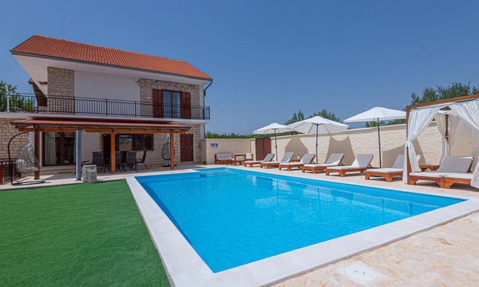 Bribir House | 4 bedroom awesome home in Sibenik