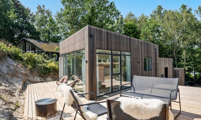 Hvidbjerg Strand House | 4 bedroom beach front home in Børkop