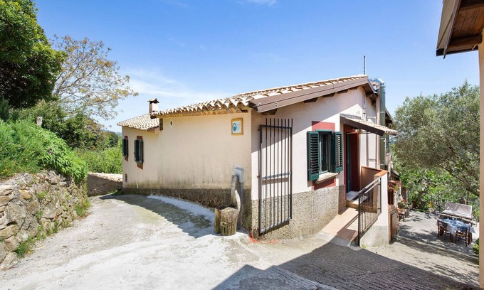 Cimina House | 4 bedroom beautiful home in Ciminà