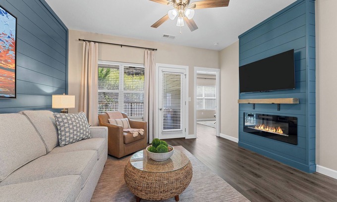 Branson Condo | 4-bedroom Branson pet-friendly condo - Close to Everything!