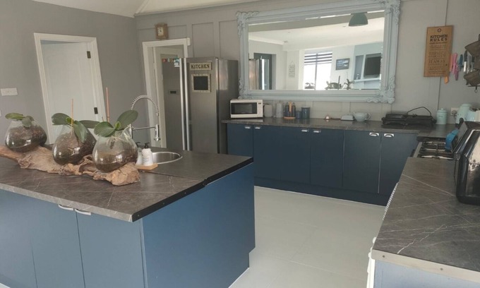 Fenit House | 4-bedroom Country Bungalow w/Stunning Views of Fenit Island & Barrow Golf Club
