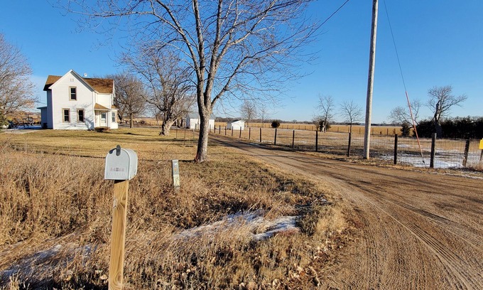 Pierce County Other | 4 bedroom country farmhouse