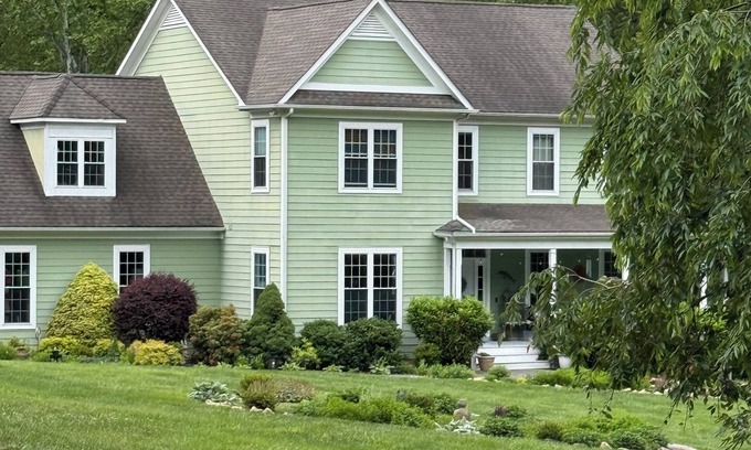 Barboursville House | 4-bedroom country home on 5 acres in peaceful Barboursville, no chemical hot tub