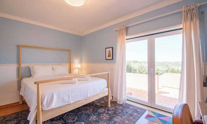 Silves House | 4-bedroom countryside villa with pool and peaceful river views