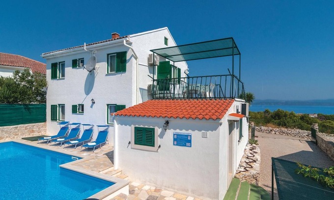 Rogac House | 4 bedroom cozy home in Rogac