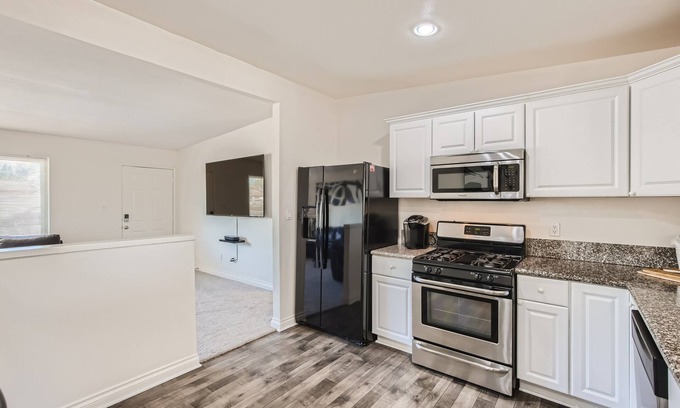 Vista House | 4 Bedroom family friendly home just 15 min to Oceanside Beaches