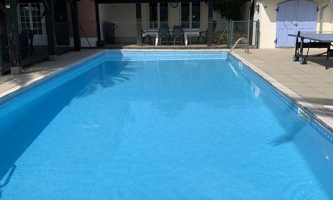 Augreilh Other | 4 Bedroom Farmhouse private12m X 5m swim pool view of Pyrenees. Pet friendly