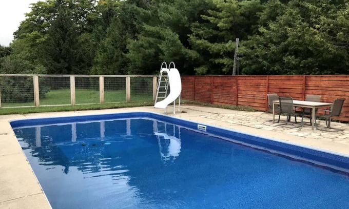 Grey Highlands Other | 4 bedroom farmhouse with pool in country setting near Blue Mountain Resort