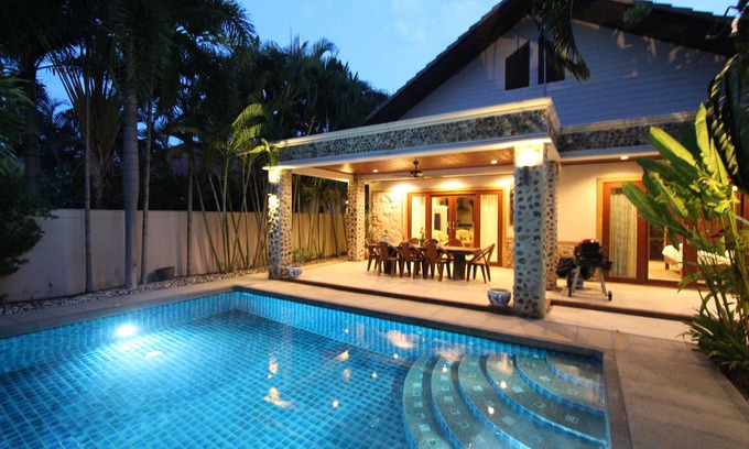 Pranburi Villa | 4 BEDROOM GARDEN VILLA NEAR BEACH