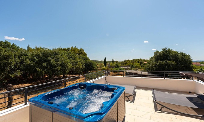 Korlat Apartment | 4 bedroom gorgeous apartment in Korlat